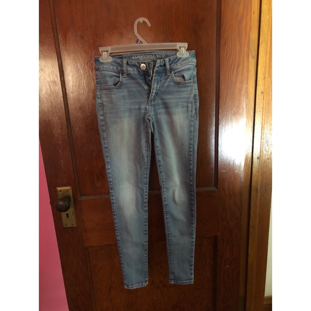 American eagle light/medium wash skinny jeans!